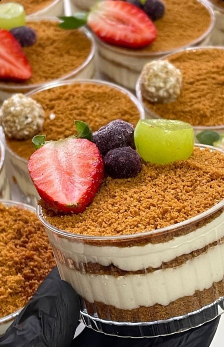 كاسة كريستال دائريةمع غطاء